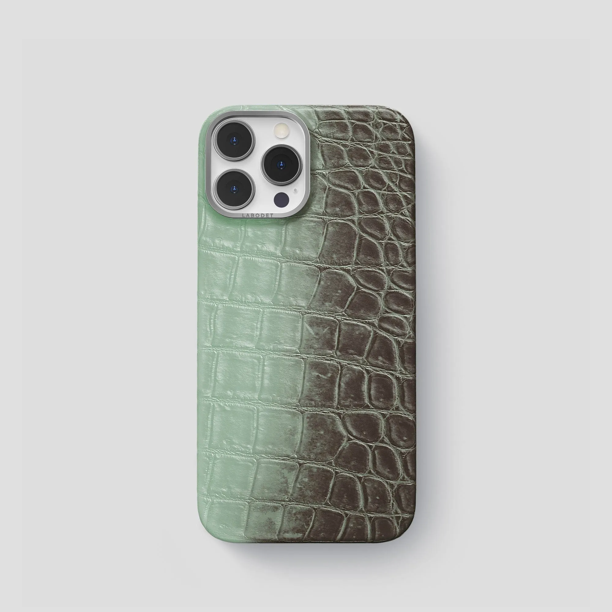 Classic Case For iPhone 15 Pro In Himalayan Crocodile soft look Elegant Finish