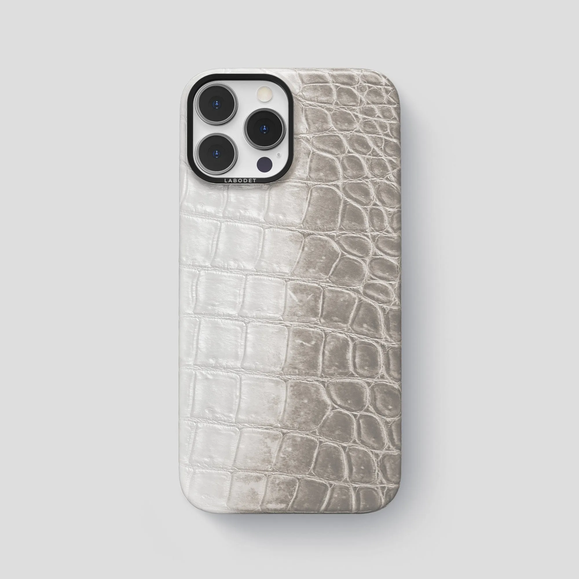 Classic Case For iPhone 15 Pro Max In Himalayan Crocodile Travel Friendly