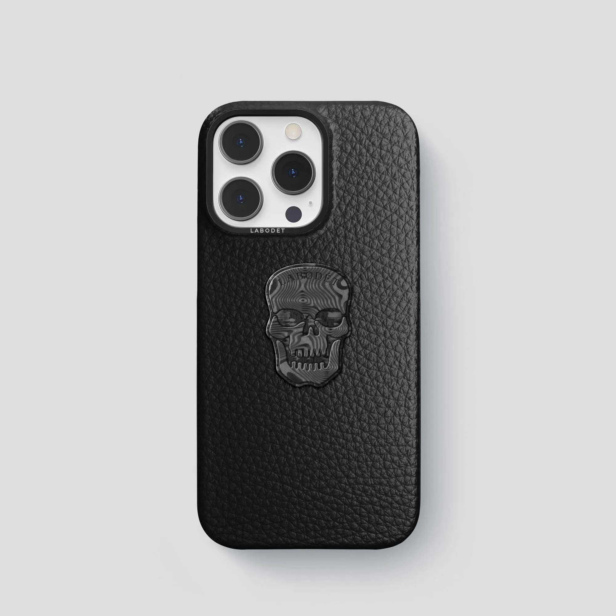 premium design Classic Case With Carbon Skull For iPhone 15 Pro In Calf