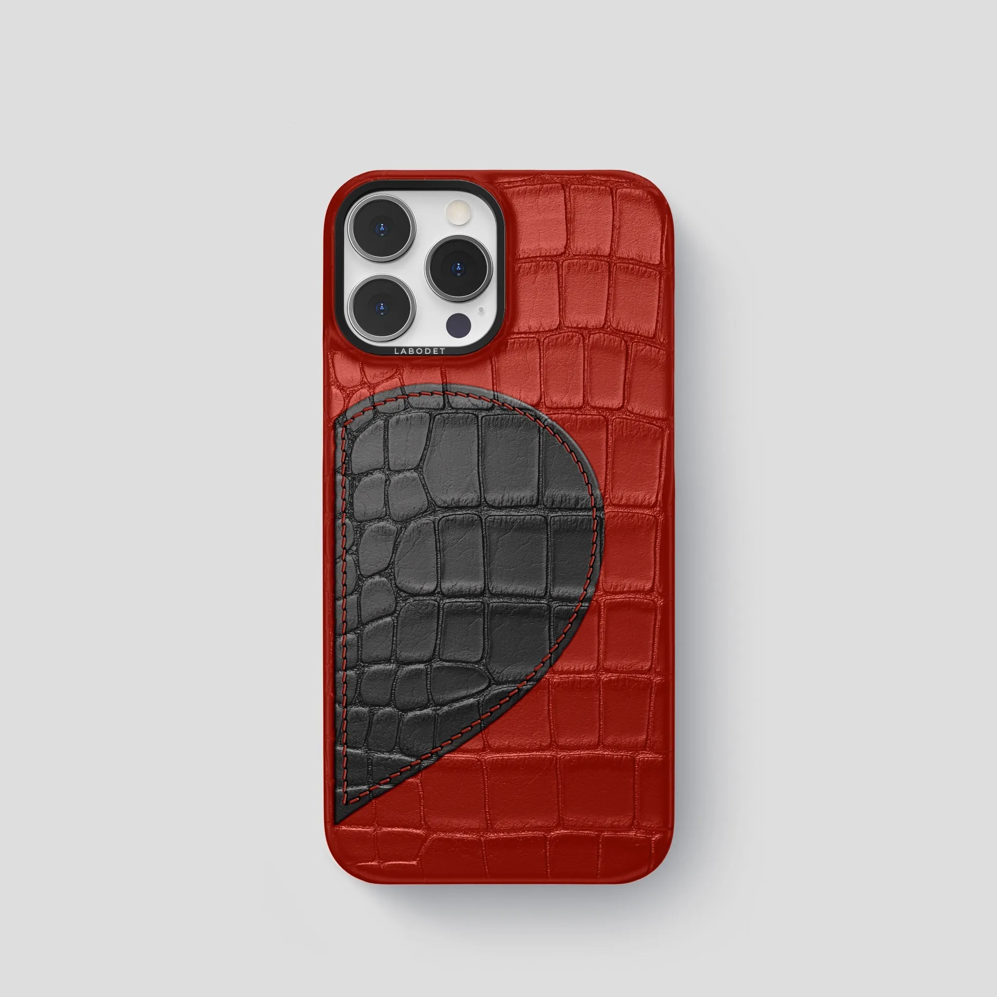Smooth Surface Classic Case With Half Heart - Left For iPhone 15 Pro In Alligator