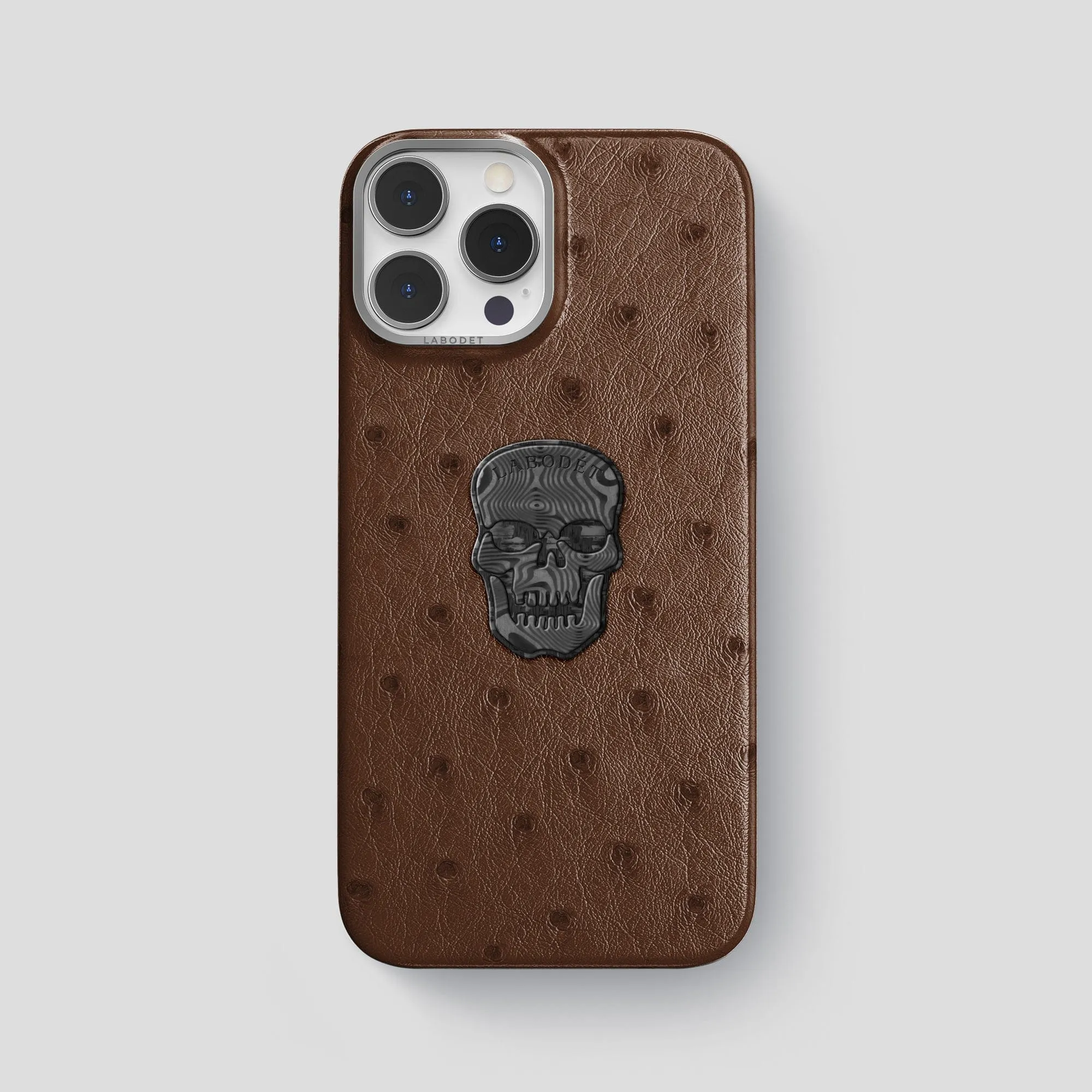 Classic Case With Carbon Skull For iPhone 15 Pro Max In Ostrich Anti glare