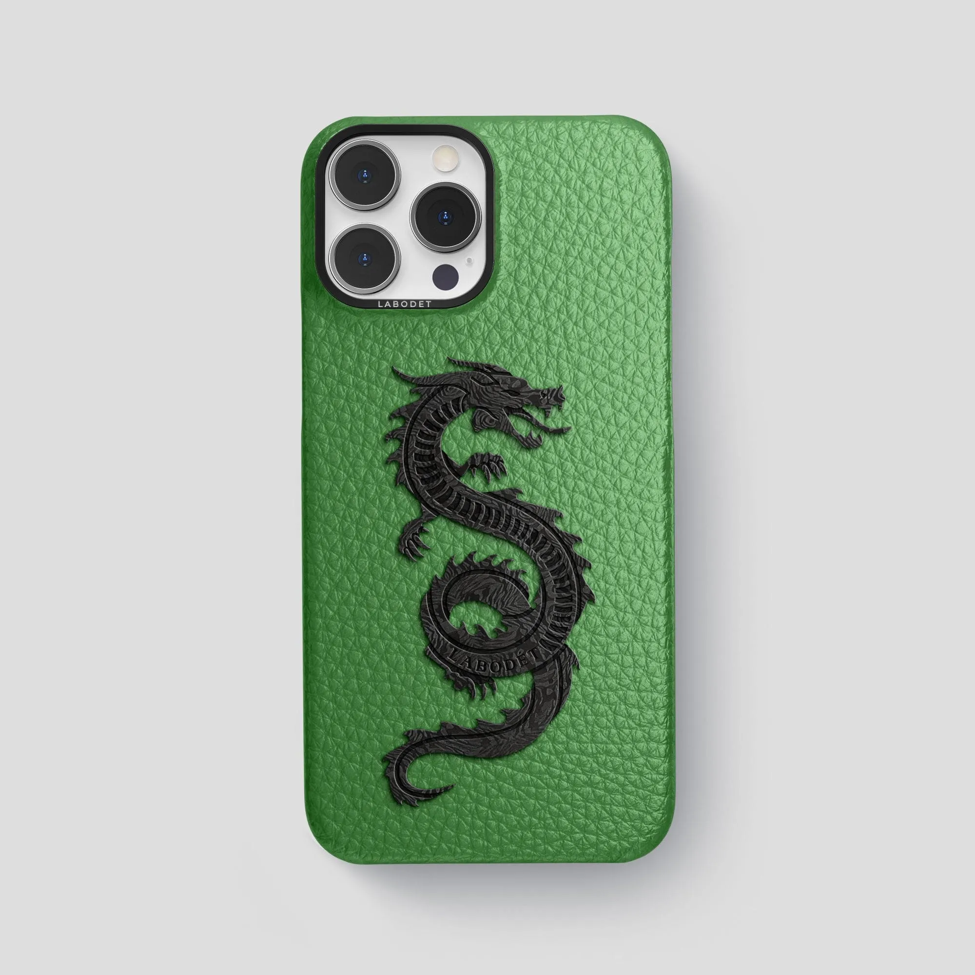 Modern Build Soft Surface Design Classic Case With Carbon Dragon For iPhone 15 Pro Max In Calf
