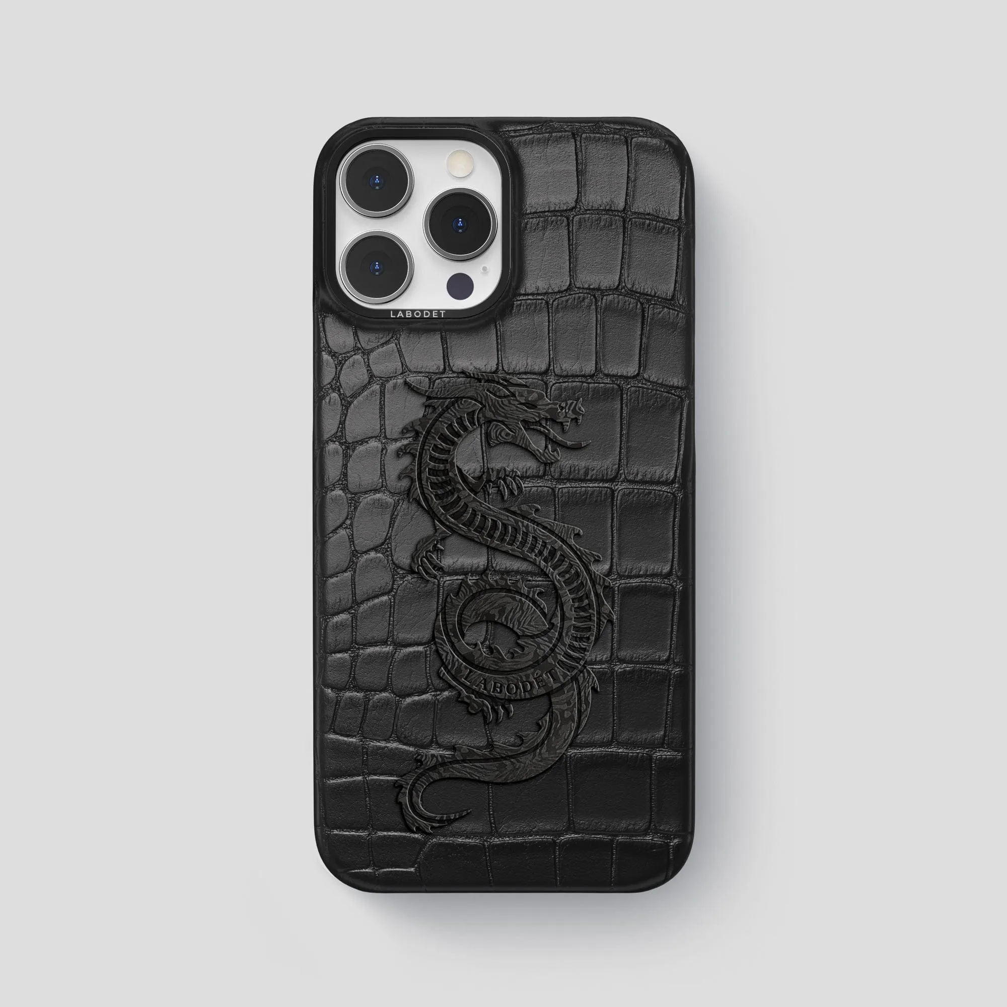 Classic Case With Carbon Dragon For iPhone 15 Pro Max In Alligator Scratch Resistant Full Coverage