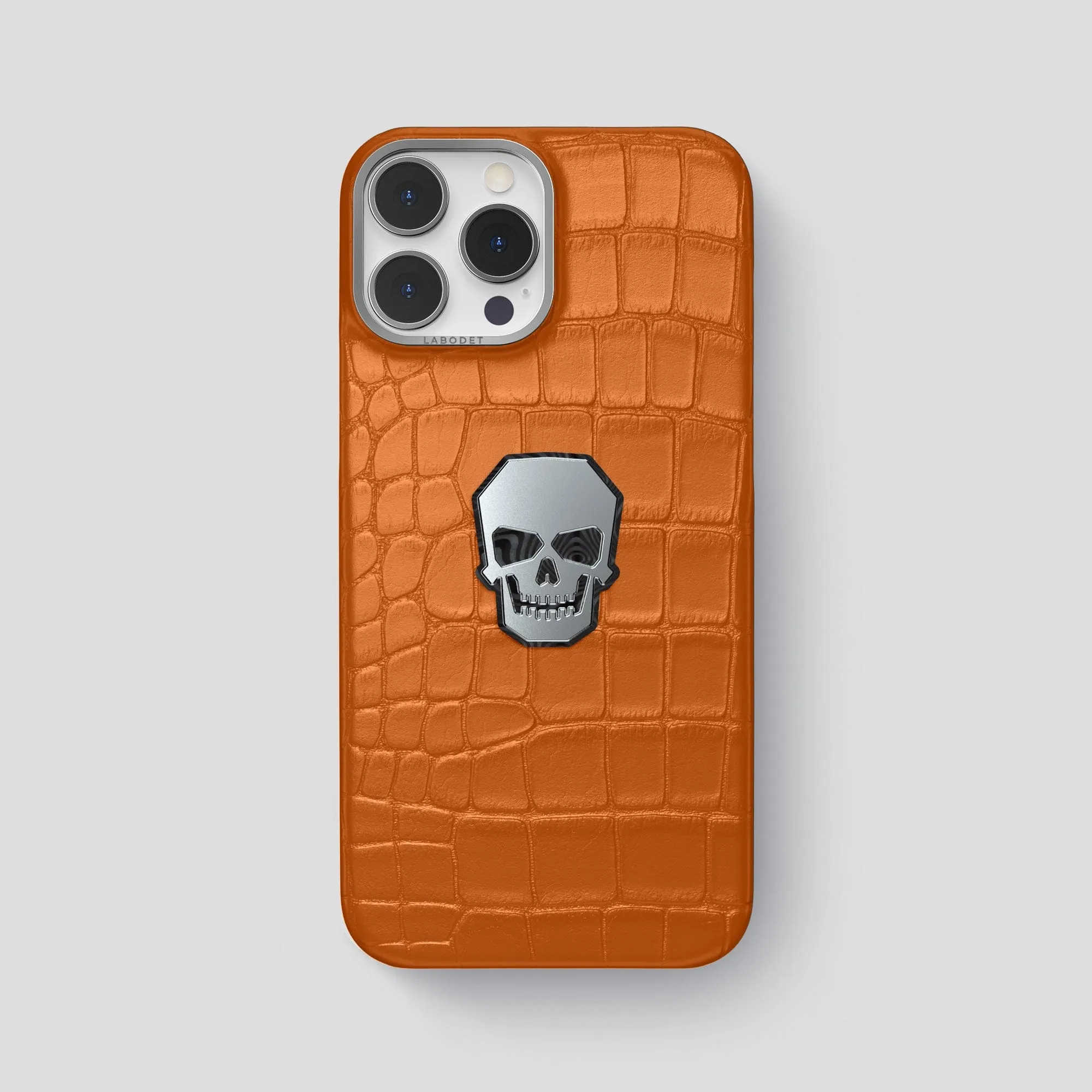 Classic Case With Titanium Skull For iPhone 15 Pro Max In Alligator Sleek Feel