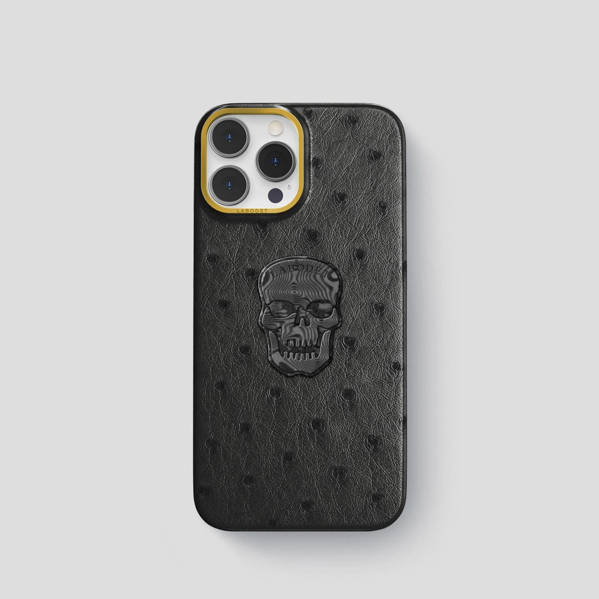 Rugged Design Style Classic Case With Carbon Skull For iPhone 15 Pro In Ostrich